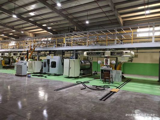 A/B/C/E/F/BC 플루트와 함께 4500 KG 고속 3층 코러브 카드보드 생산 라인